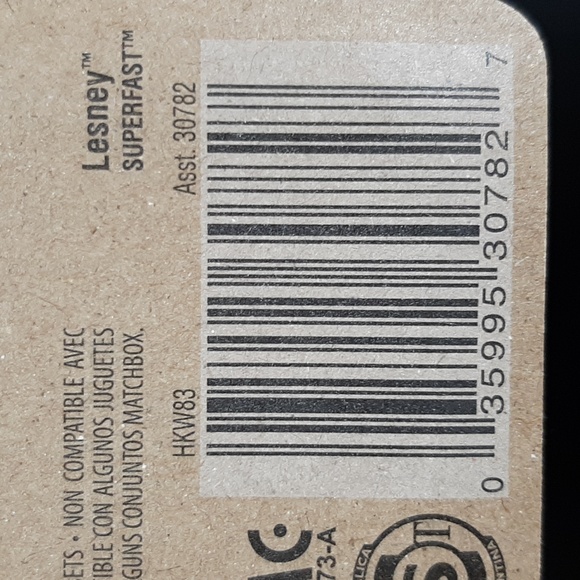 '18 Bentley Bentayga White Matchbox 2023 MBX Metro Collection Diecast Car - Picture 11 of 11